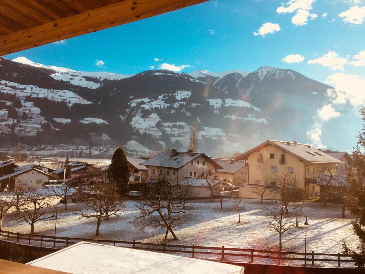 Berghof Zillertal Apartment ฟือเกน ภายนอก รูปภาพ